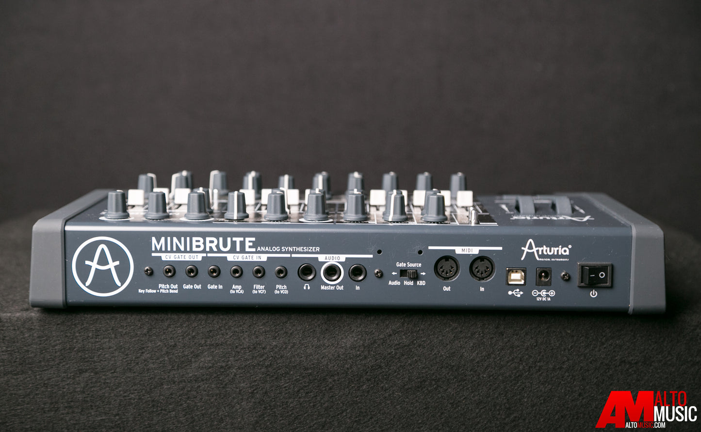 Arturia MiniBrute Monophonic 25-Note Analog Synthesizer MINIBRUTE