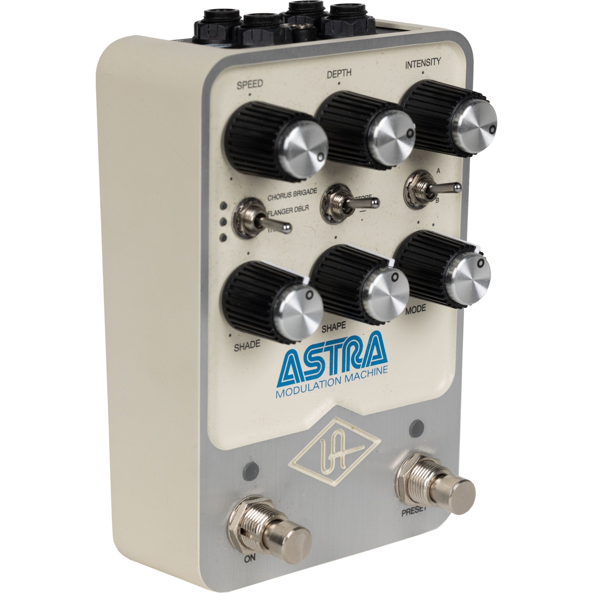 Universal Audio Astra Modulation Pedal – Alto Music